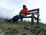 Nachdem ich zwei Fische verhaften konnte – einmal über Schonmass und einmal ganz knapp drunter – legte ich vor dem Rückweg noch eine kleine Pause ein. Die an den Strand mitgebrachte Hülse muss auch dort geleert werden. Ansonsten steht der nächste Küstenbesuch unter einem ganz schlechten Stern.